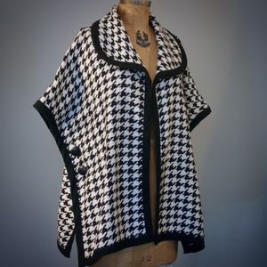LAL/Live a Little wool houndstooth poncho